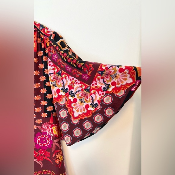 Trina Turk Womens 100% Silk Kirkwood Printed Top, sz medium - Picture 6 of 9